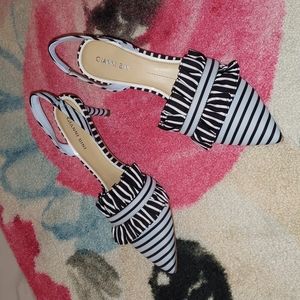 Gianni Bini Navy and Blue striped ruffle heels. Size 7.5